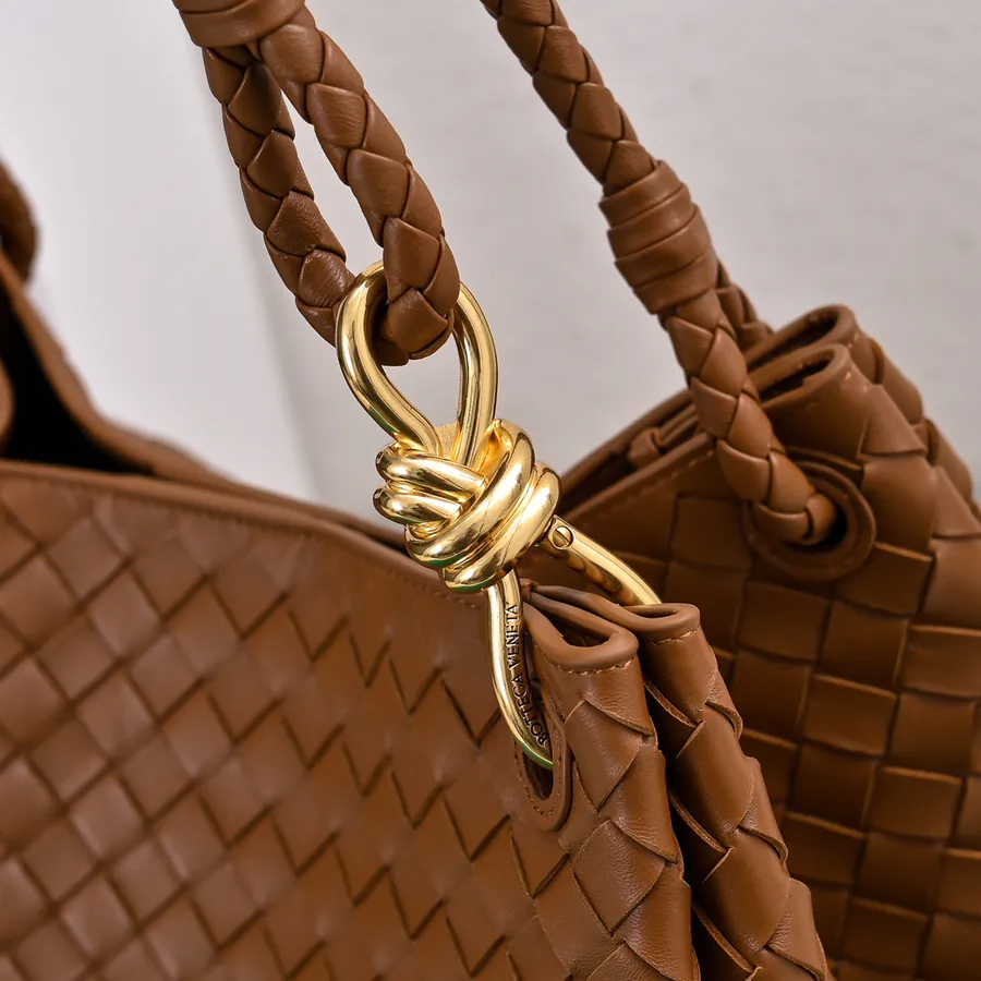 Andiamo Parachute Bucket Bag Large