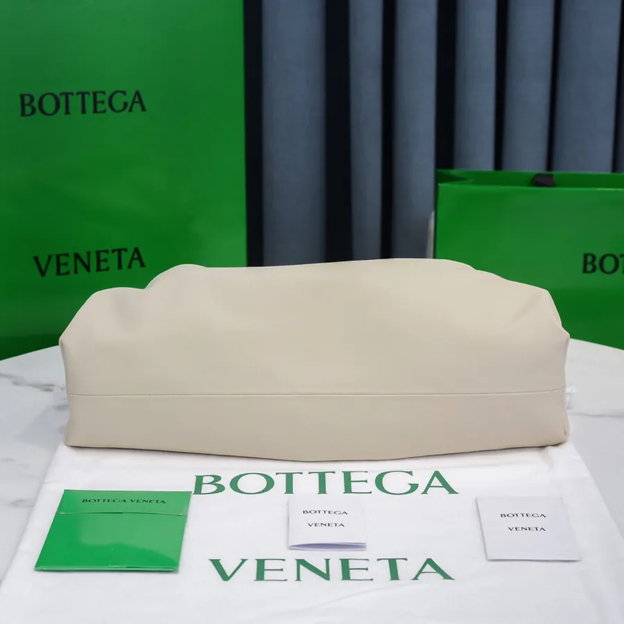 Bottega Veneta Pouch Series Cloud Bag in Beige