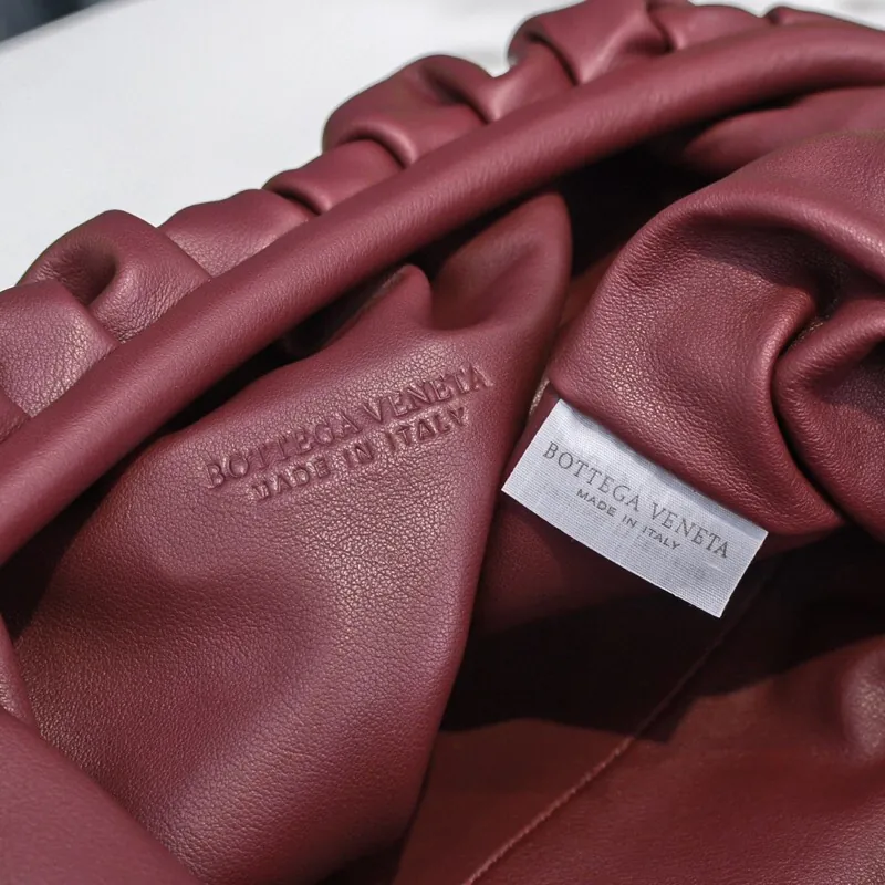 Bottega Veneta Pouch Cloud Bag Grained Calfskin