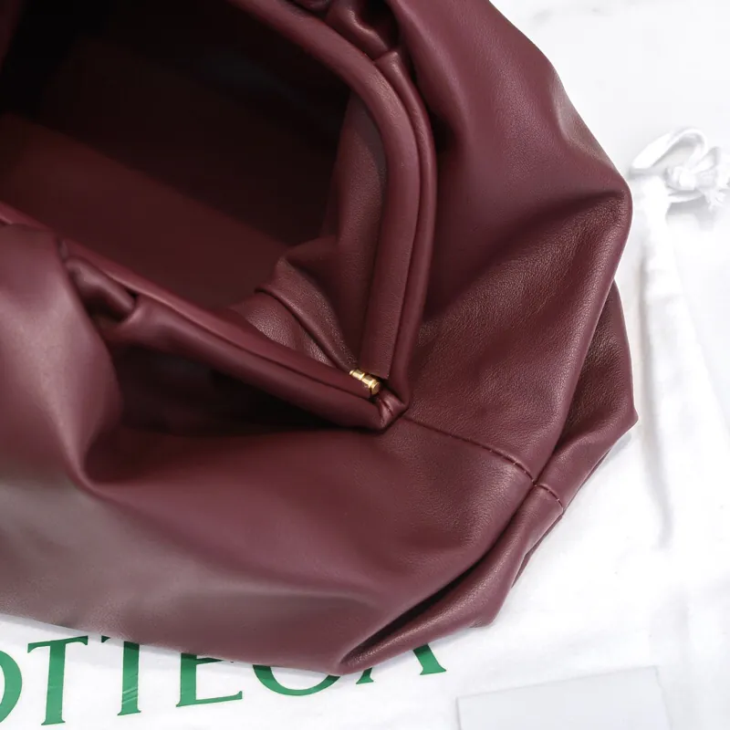 Bottega Veneta Pouch Cloud Bag Grained Calfskin