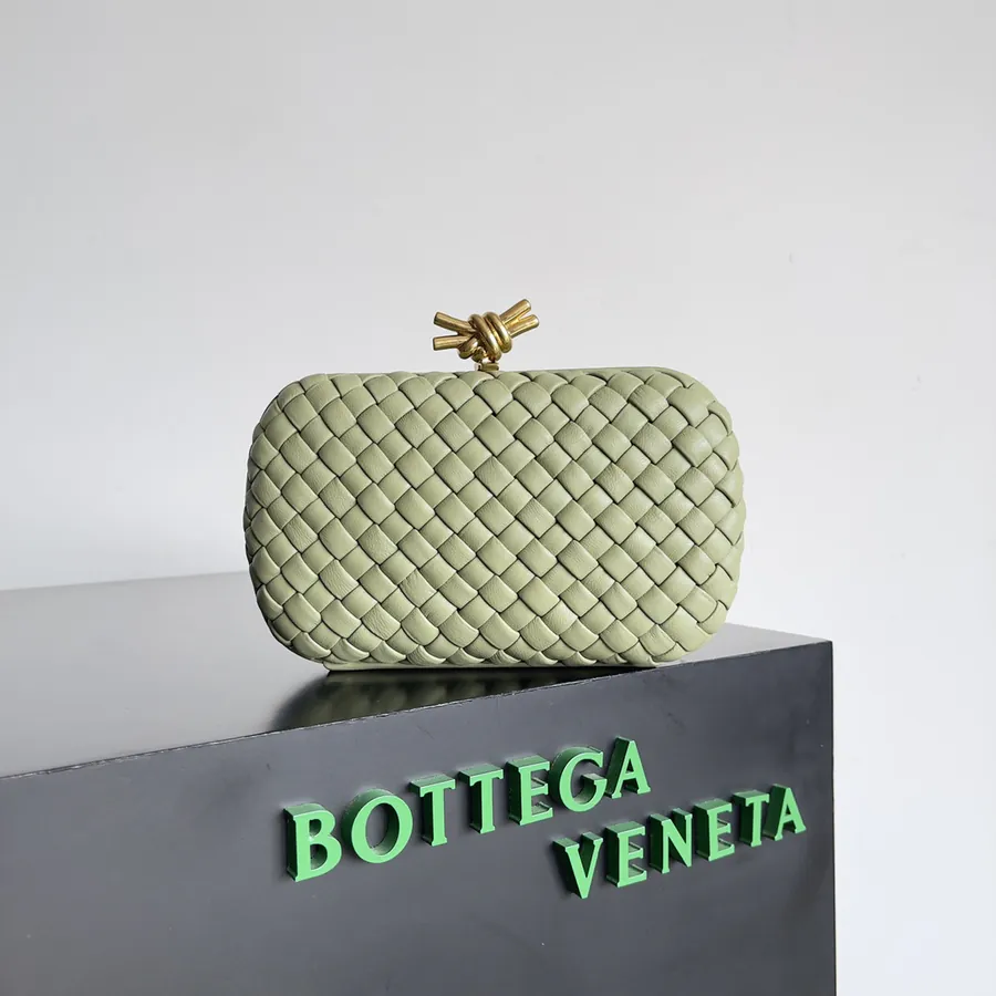 BV Knot Evening Bag | Classic Return