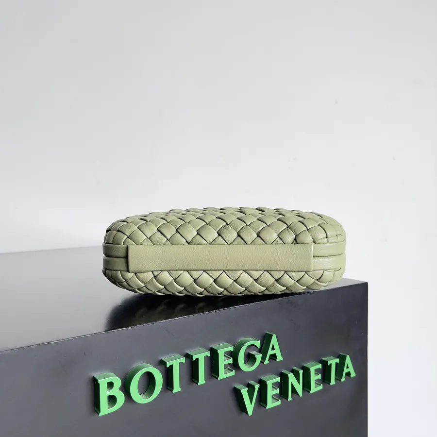 BV Knot Evening Bag | Classic Return