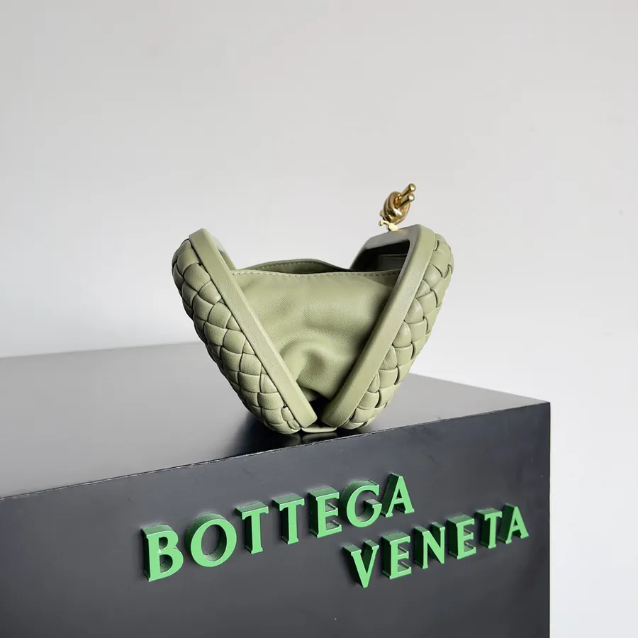 BV Knot Evening Bag | Classic Return