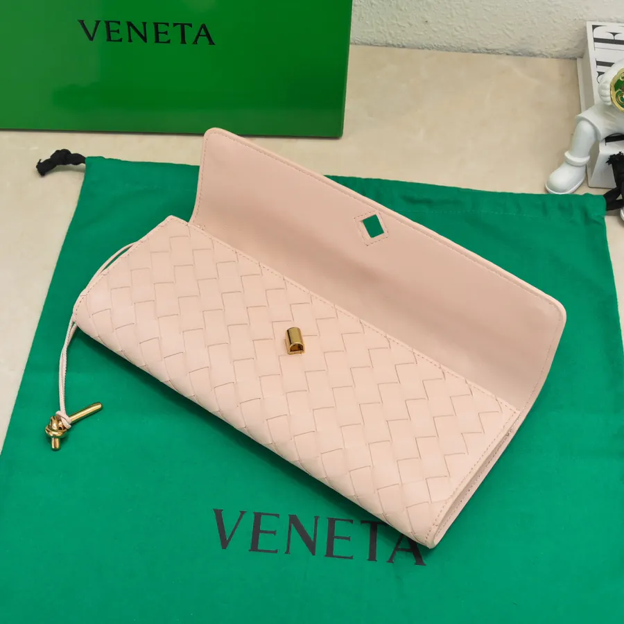 BV Andiamo Evening Handbag Elegant and Stylish