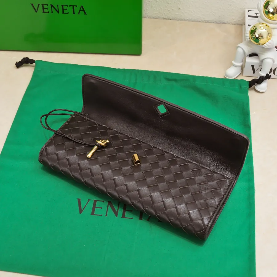 BV Andiamo Evening Handbag Elegant and Stylish