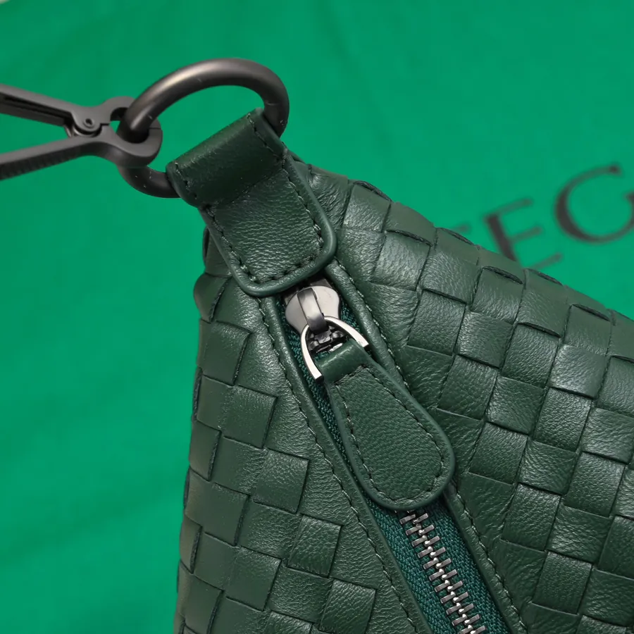 BV Classic Ladies Tote Bag with Shoulder Strap