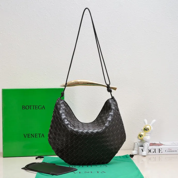 Bottega Veneta Sardine Large Bucket Bag