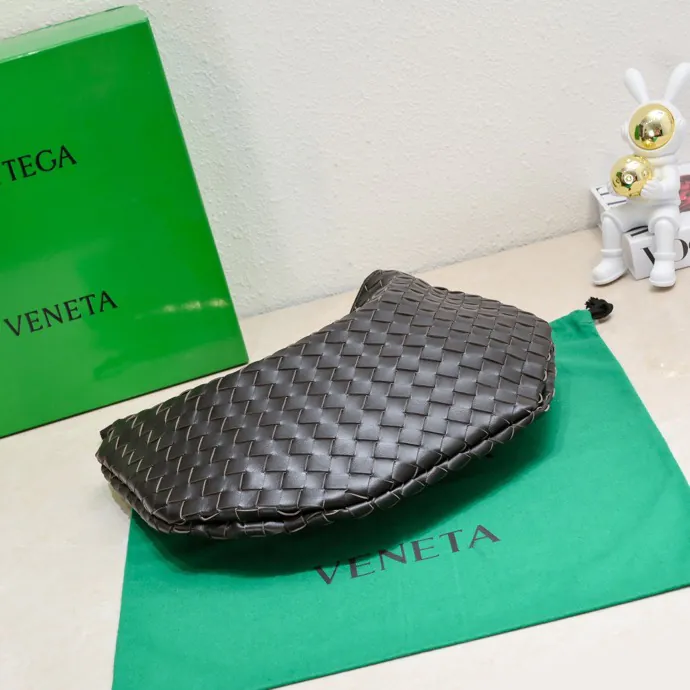 Bottega Veneta Sardine Large Bucket Bag