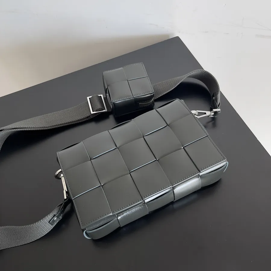 BV Cassette Bag Stylish and Versatile
