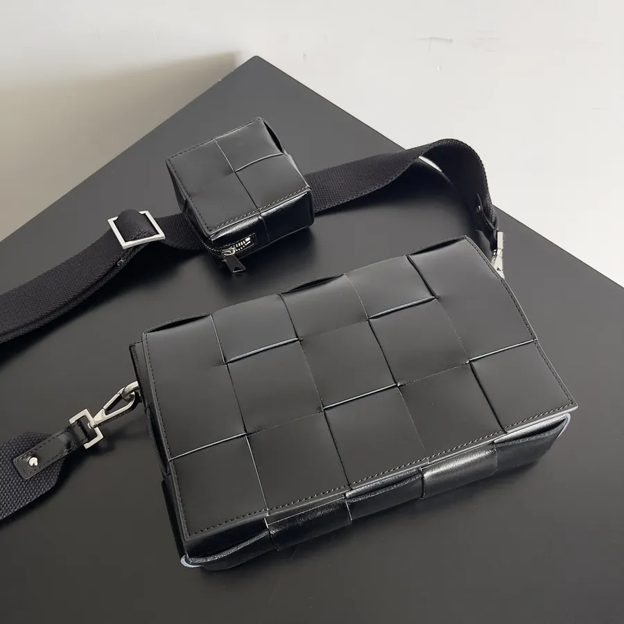 BV Cassette Bag Stylish and Versatile