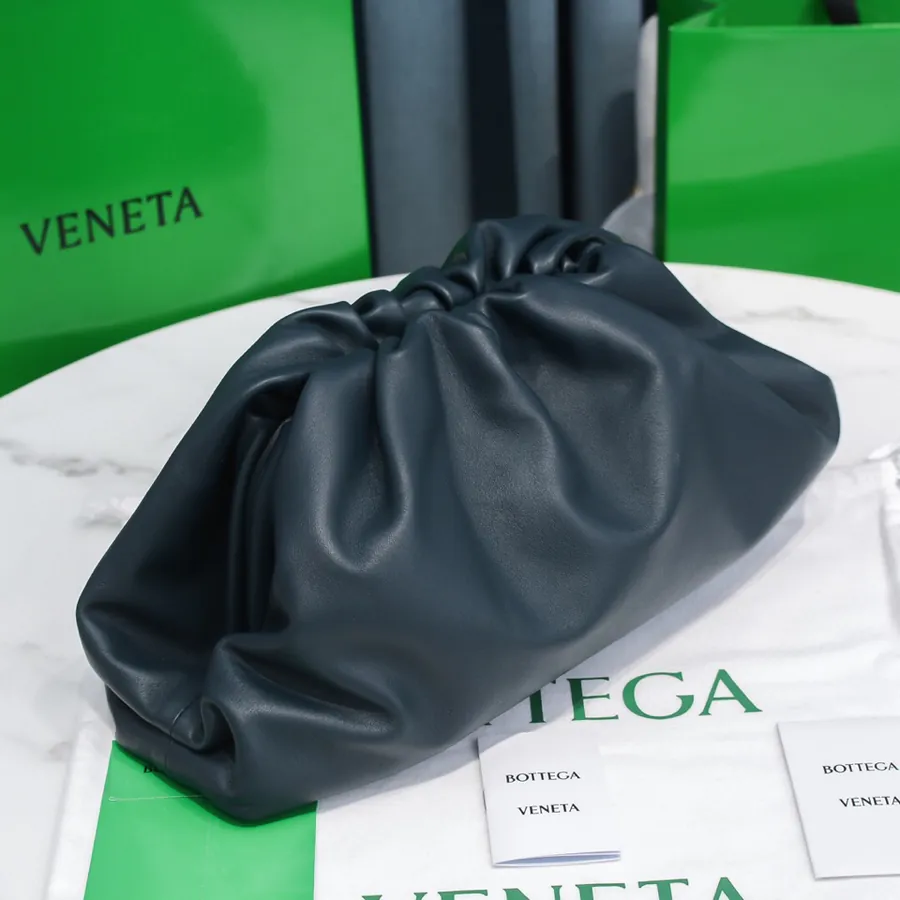 Bottea Veneta Pouch Bag Grained Calfskin, Sophisticated and Versatile