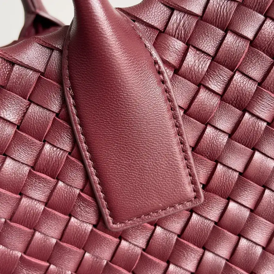 Bottega Veneta Cabat Classic Large Bucket Bag