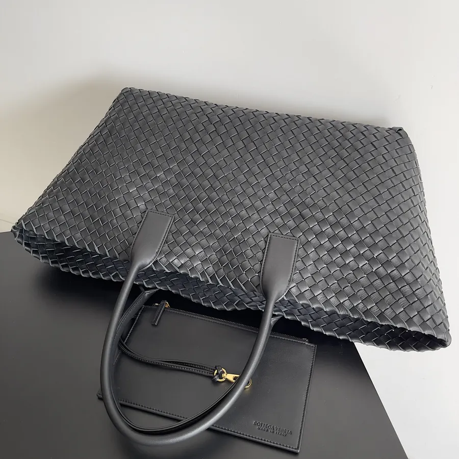Bottega Veneta Cabat Large 51cm