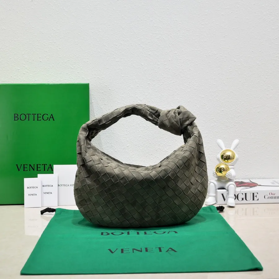 JODIE Bucket Bag in Grained Calfskin