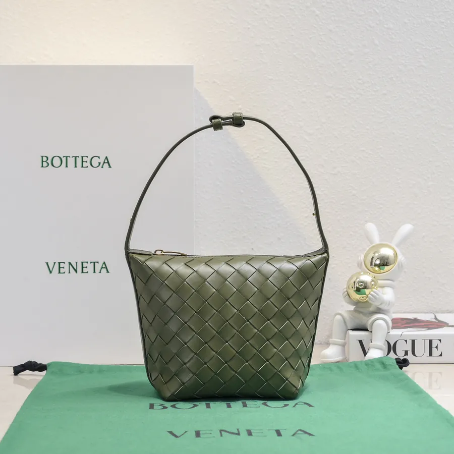 Bottega Veneta Intrecciato Lunch Bag with Curved Handle