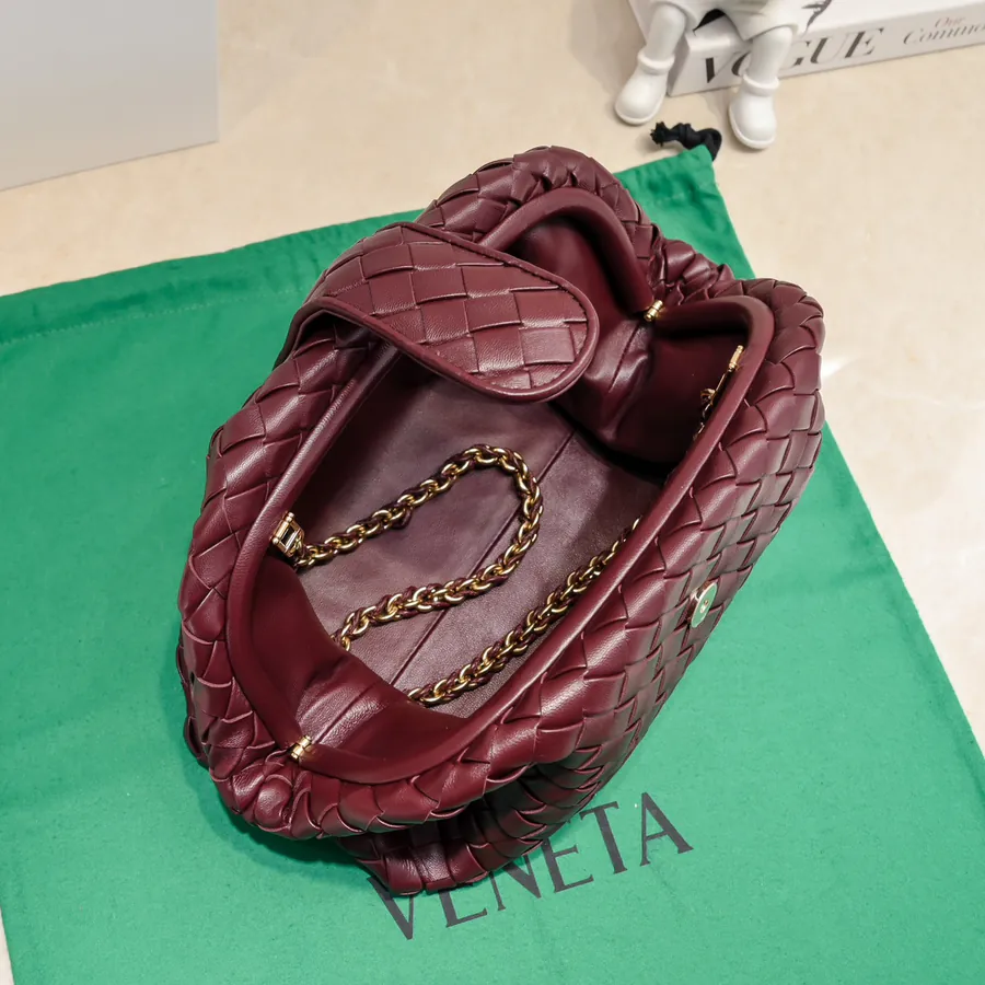 Bottega Venetia Lauren 1980 Bucket Bag Summer 2024
