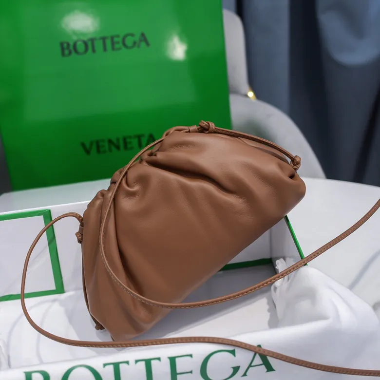 Bottega Veneta Pouch Cloud Bag in Caramel