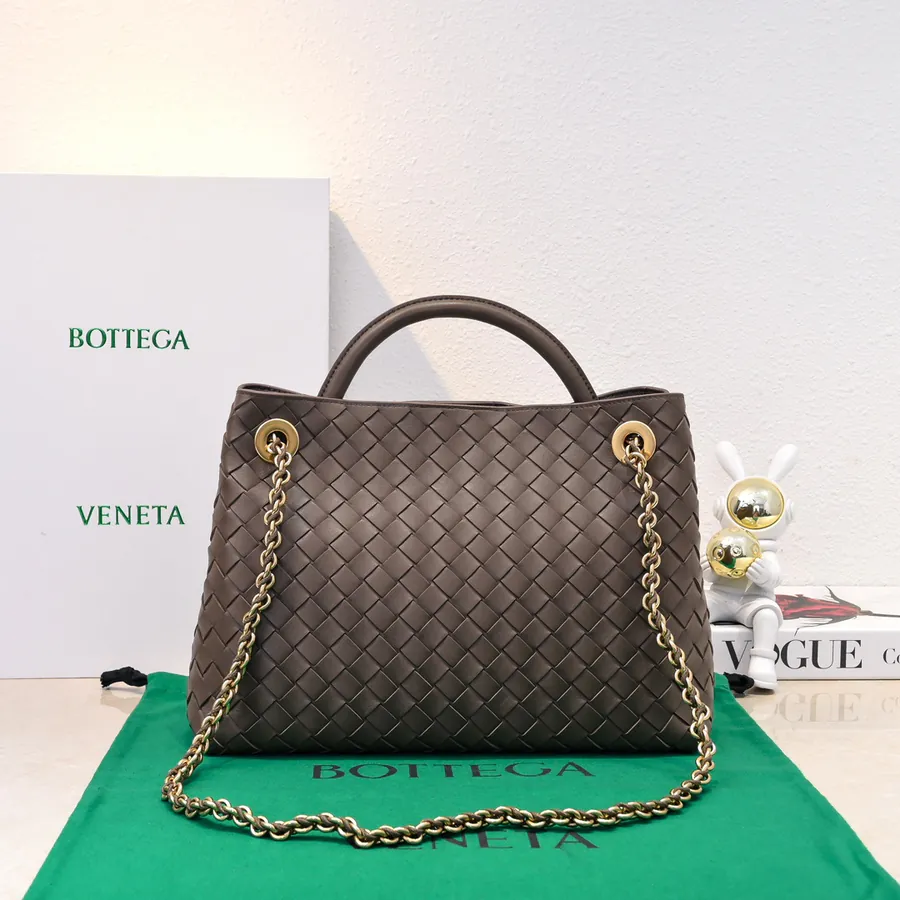 BOTTEGA VENETA Andiamo Mini Chain Bag