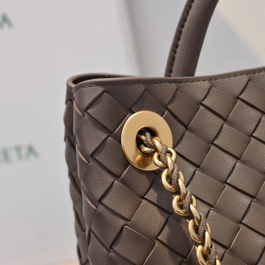 BOTTEGA VENETA Andiamo Mini Chain Bag