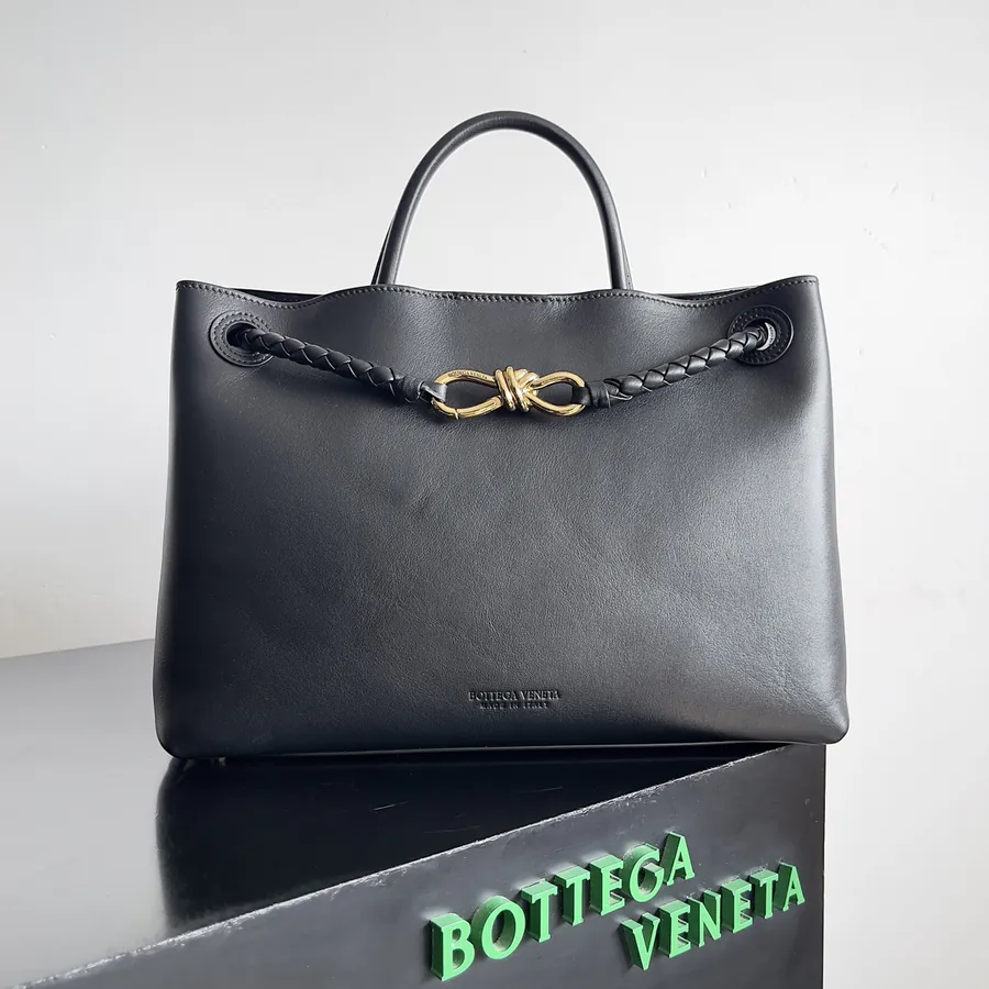 BV Full Leather Andiamo Casual 8 Button Bag