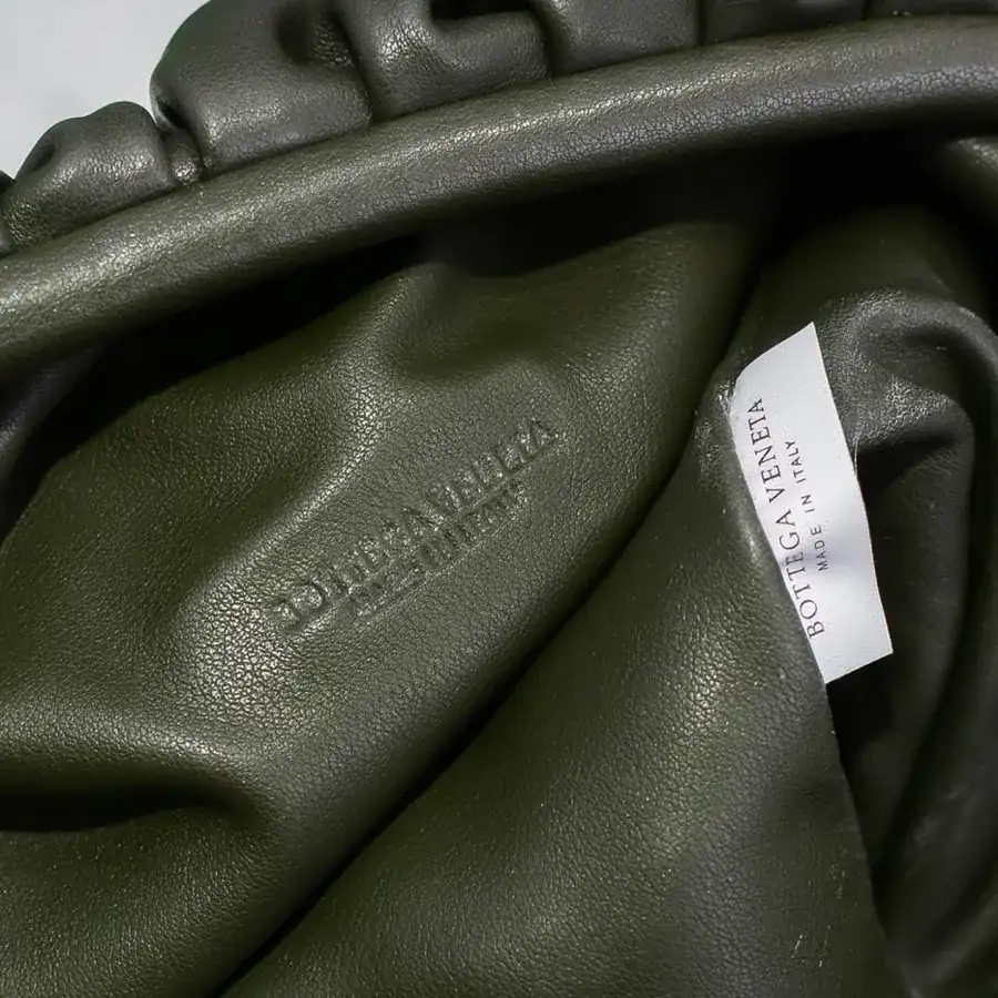 Bottega Veneta Pouch Cloud Bag Grained Calfskin