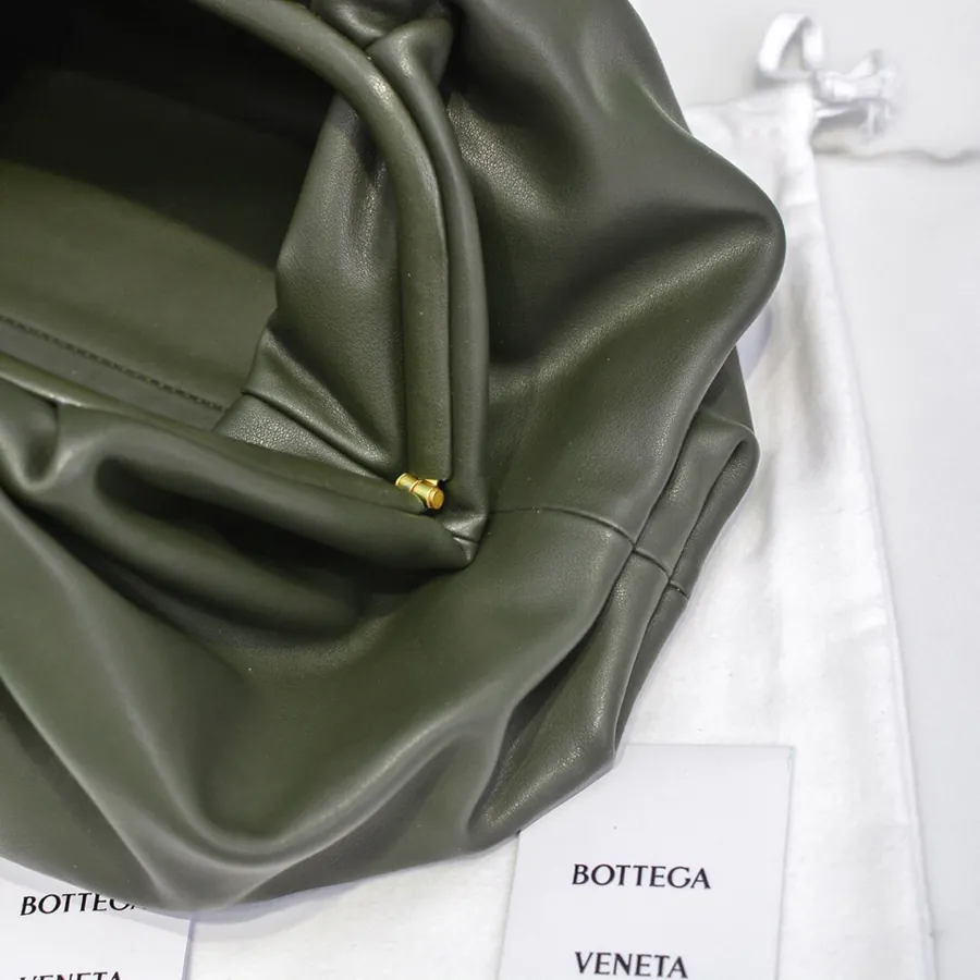 Bottega Veneta Pouch Cloud Bag Grained Calfskin