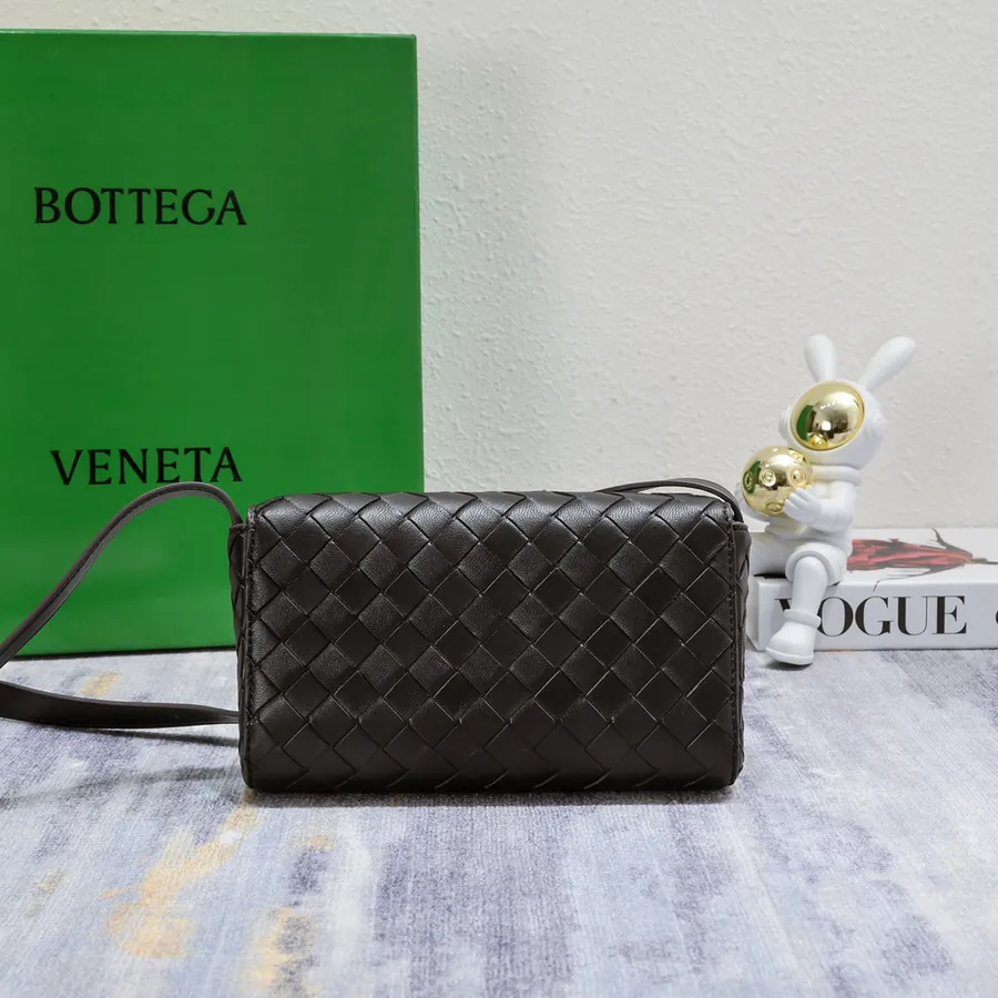 Bottega Veneta Mini Andiamo Timeless Elegance