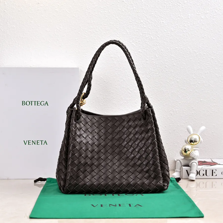 Andiamo Parachute Large Bucket Bag