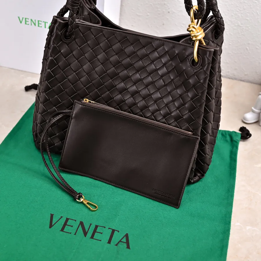 Andiamo Parachute Large Bucket Bag