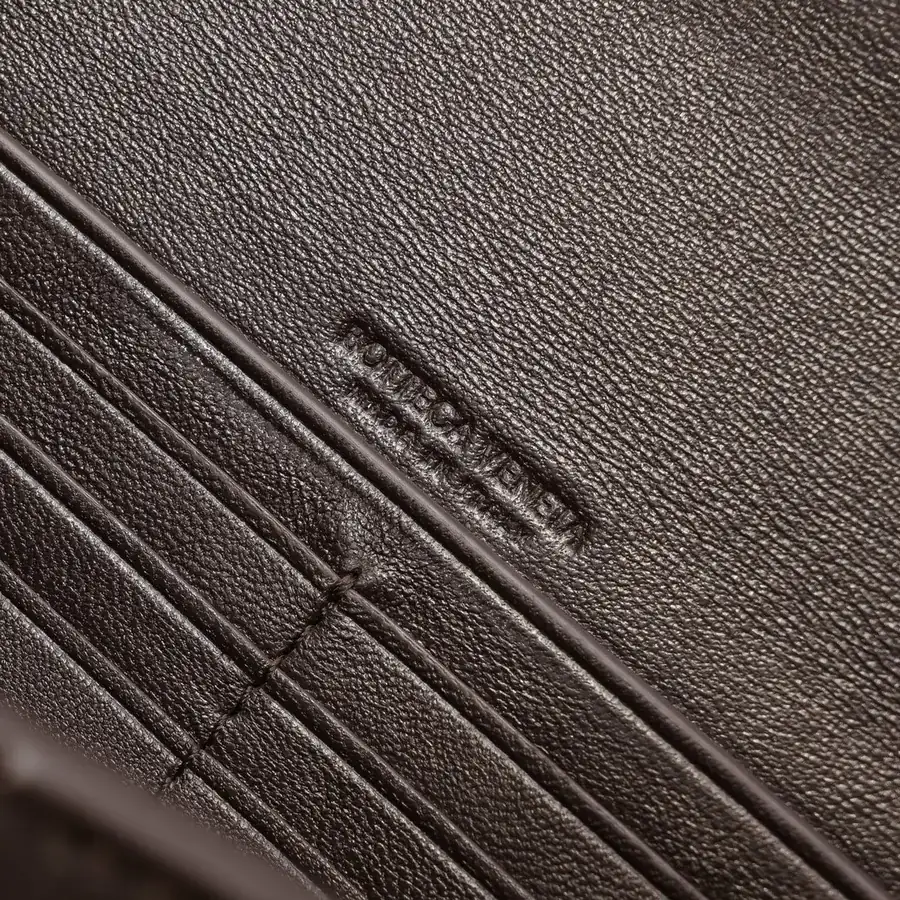 BV Andiamo Evening Handbag Elegance and Style