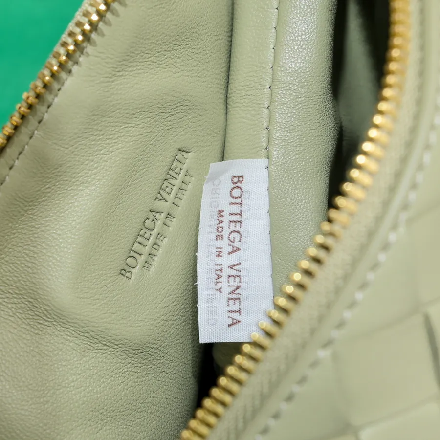BvWallace Shoulder Lunch Bag Intrecciato Crafted, Premium Happa Lamb
