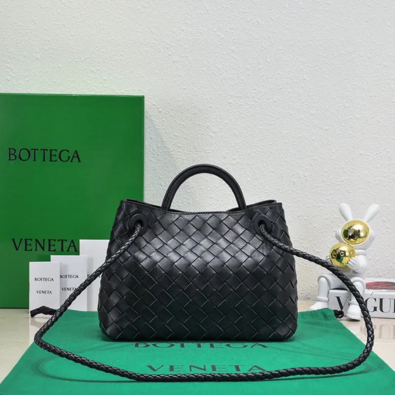 Intrecciato编织皮革小号手提包,滑动斜挎背带