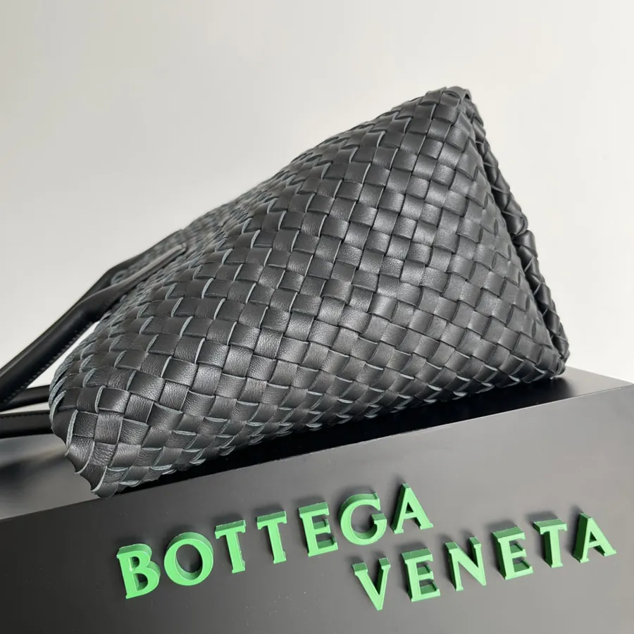 Bottega Veneta Cabat Large 51cm