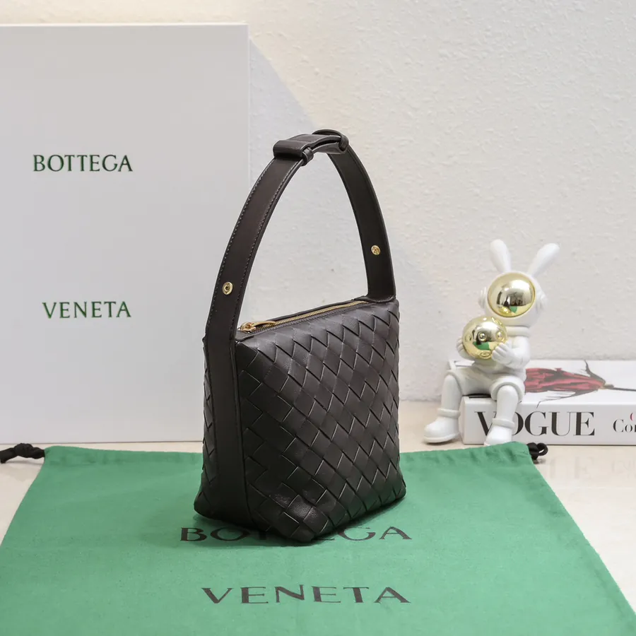 Bottega Veneta Intrecciato Lunch Tote with Curved Handle