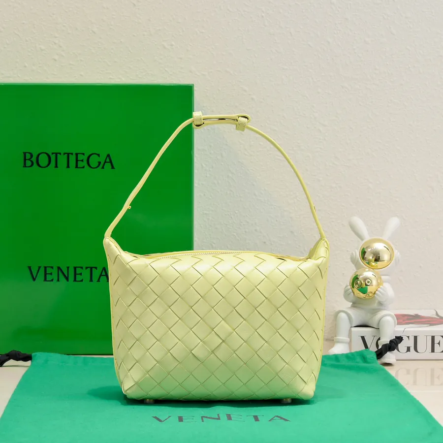 Bottega Veneta Shoulder Lunch Bag with Intrecciato Weave