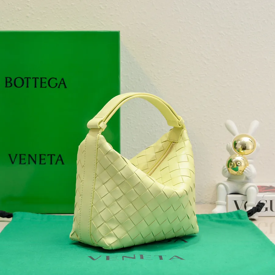 Bottega Veneta Shoulder Lunch Bag with Intrecciato Weave