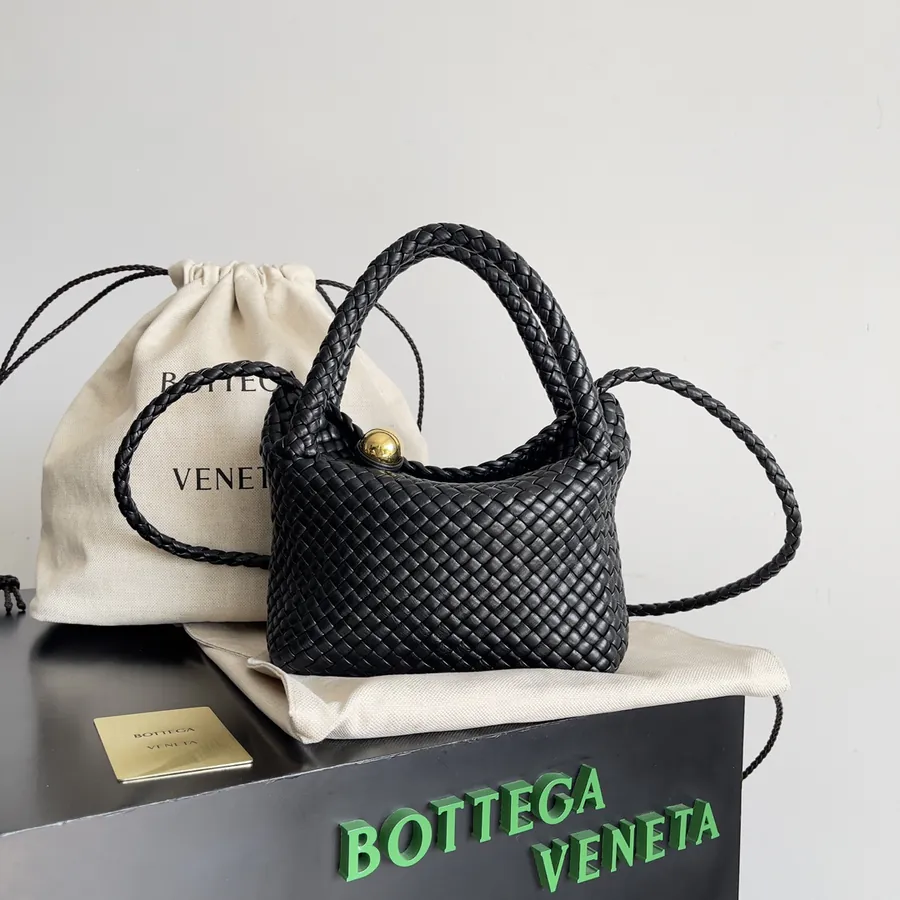 BV Classic Intrecciato Tote Collector's Edition