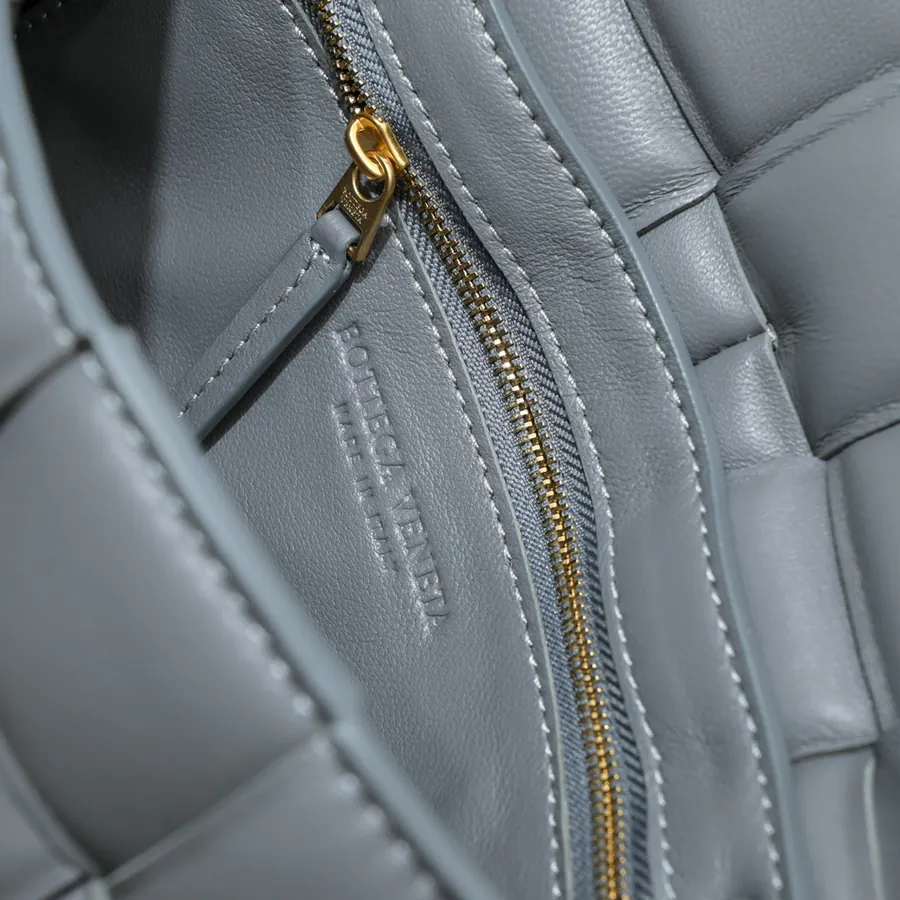 Mini Padded Bag BV's Trendy Style