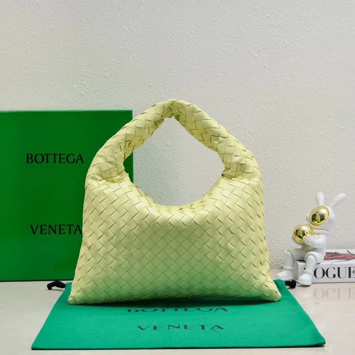 Bv New Mini HOP Bag with Leather Handle