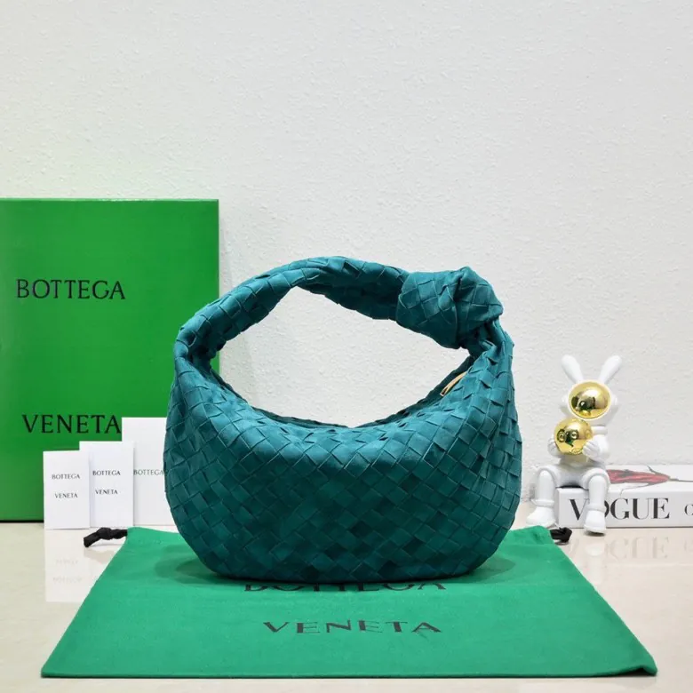 JODIE Bucket Bag in Grained Calfskin