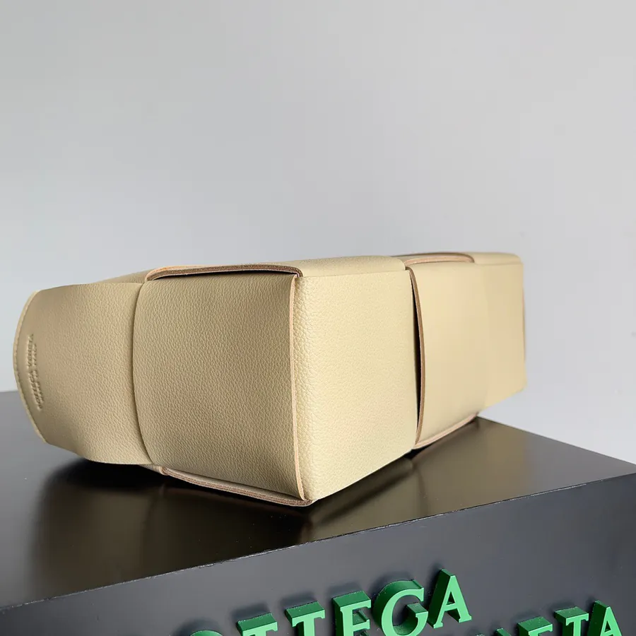 Arco Bucket Bag in Grained Calfskin