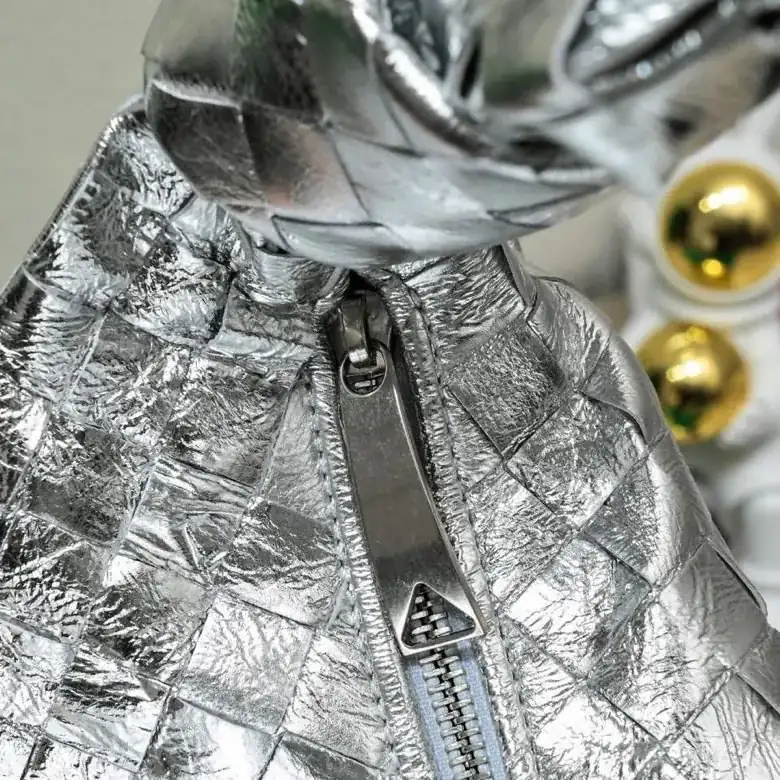 Jodie Bucket Bag Classic Woven Leather Hobo
