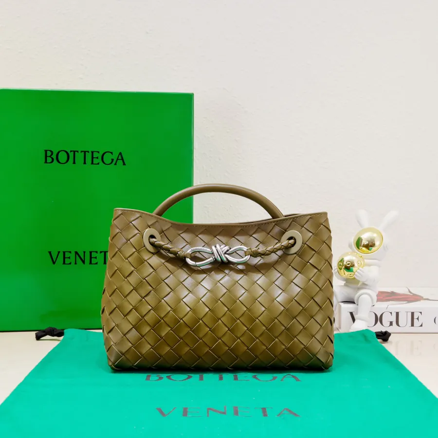 B Intrecciato编织小号手提包，滑动斜挎背带