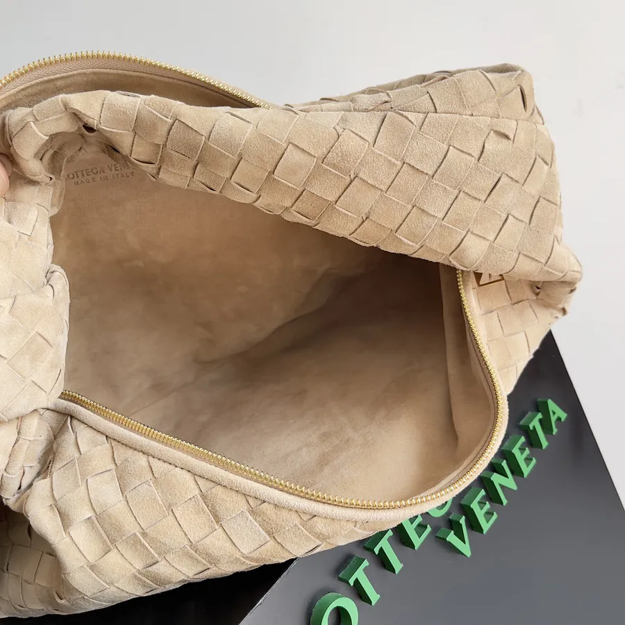 Jodie Trendy Large Bucket Bag with New Knot Design