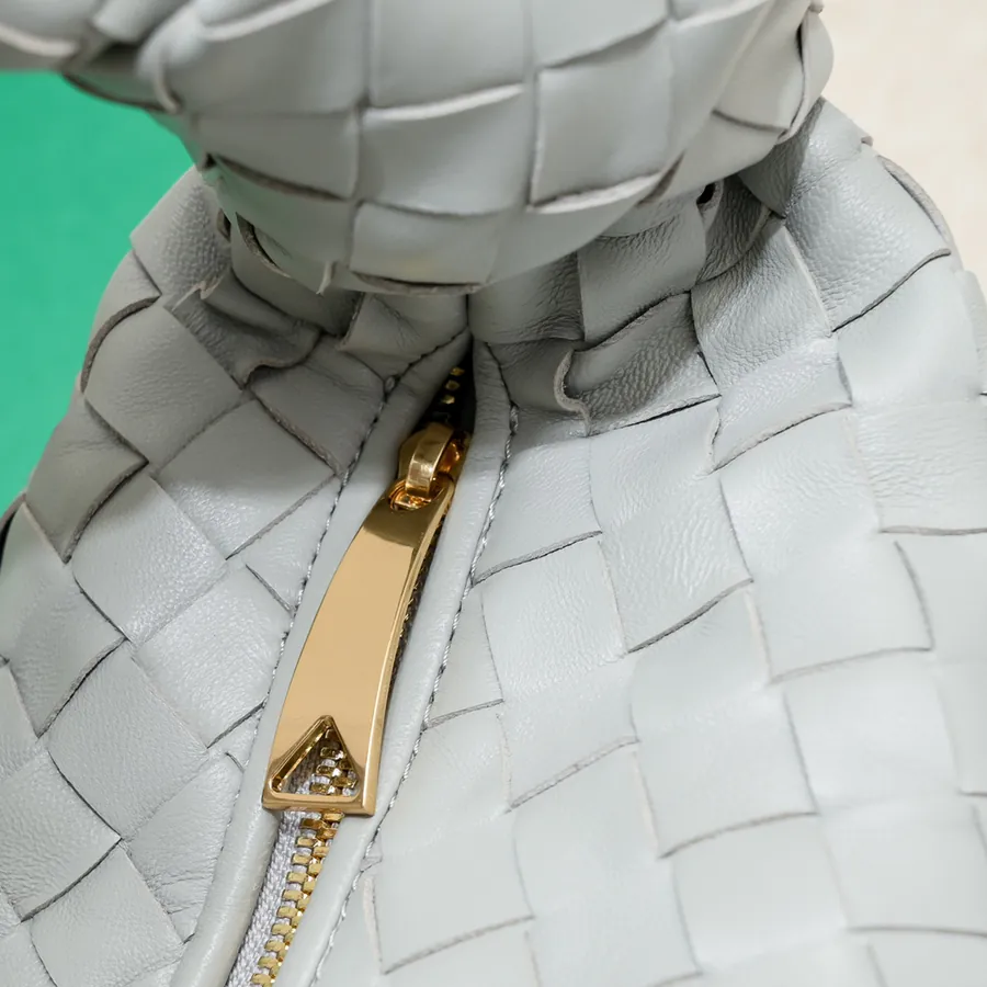 Jodie Bucket Bag Classic Woven Leather Hobo