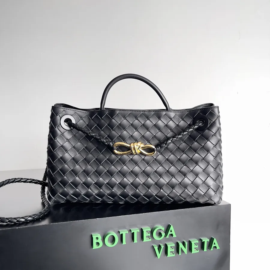 Andiamo Letgo Crossbody Bag Elegant and Stylish Design
