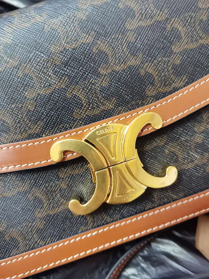 Exclusive 188423 Key West Satchel