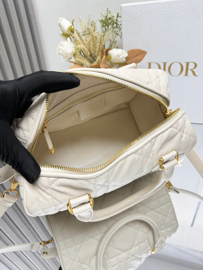 Dio.r Groove 25 Bucket Bag Large Size