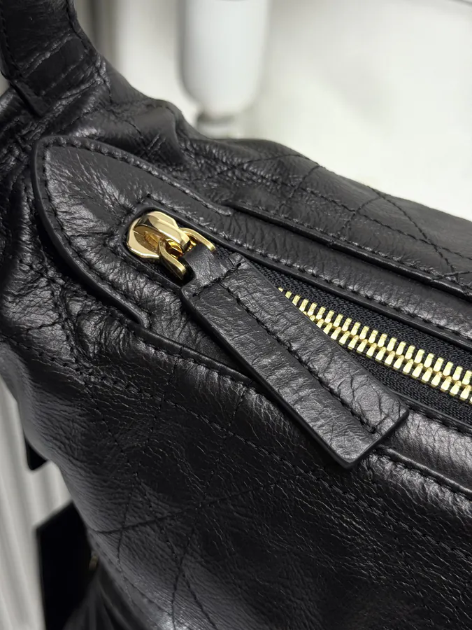 D Journey Handbag Modern Design, Classic Silhouette