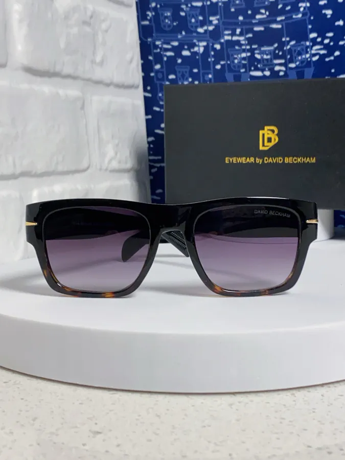 DAVID BECKHAM 2025 New Large Frame Minimalist Sunglasses for Men and Women